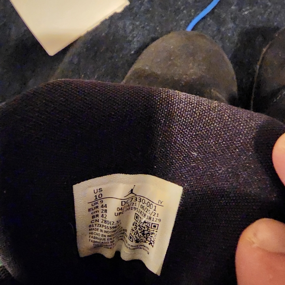 Jordan 6-17-23 size 10 in original box but used 8 out of 10 condition - Picture 8 of 11